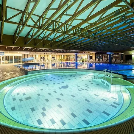 Ares Centrum كوفا كوفا