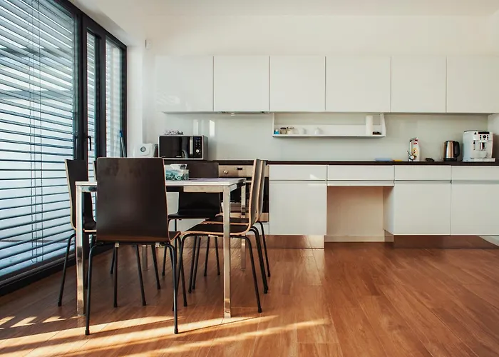 Ares Centrum Kováčová Apartamento Kovacova